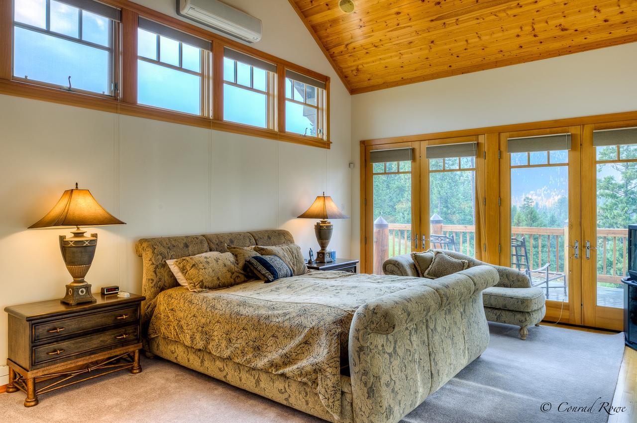 The Lodge At Trout Creek Bed And Breakfast エクステリア 写真