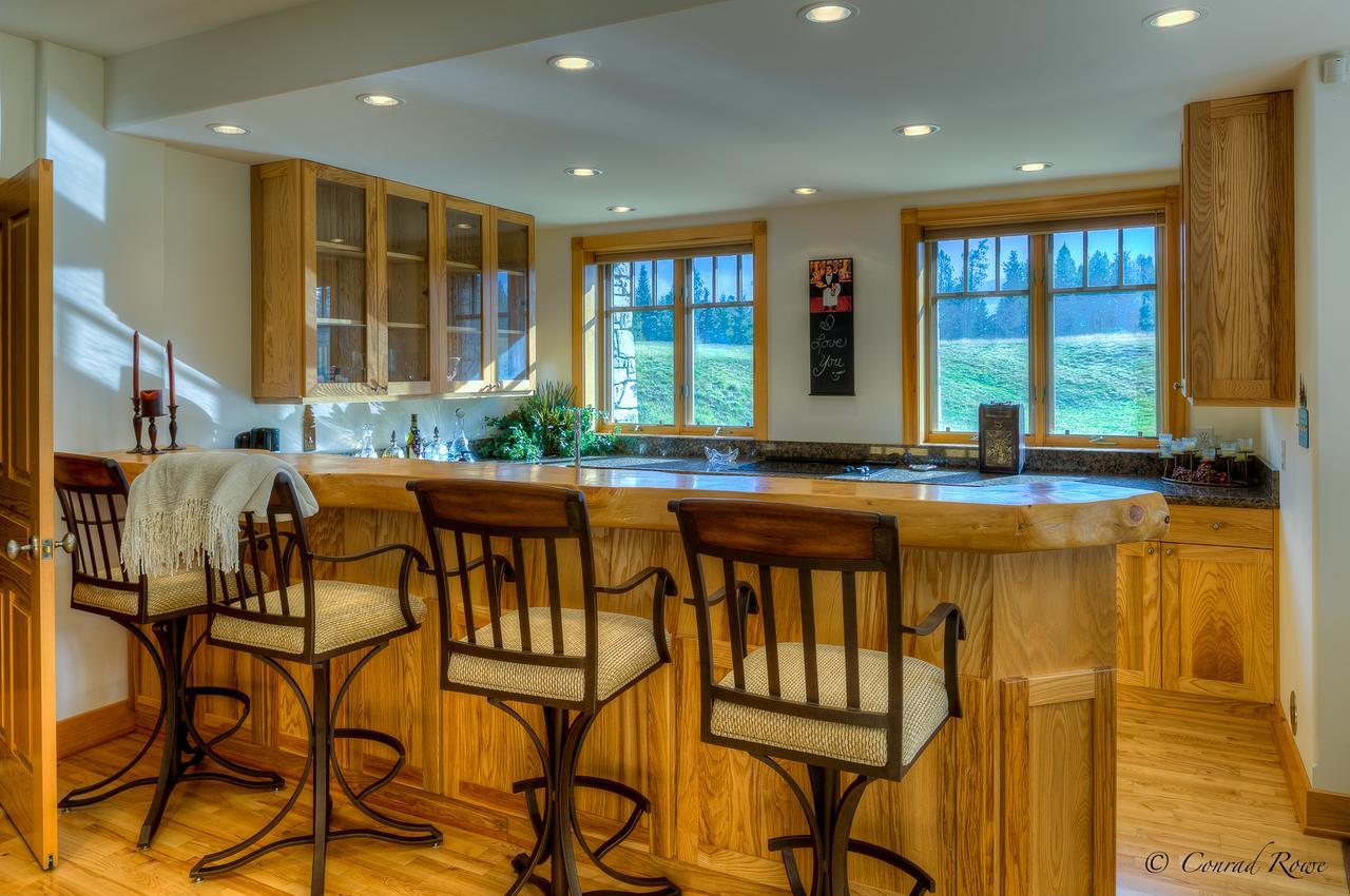 The Lodge At Trout Creek Bed And Breakfast エクステリア 写真