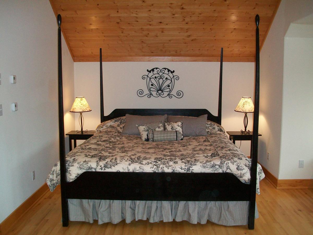 The Lodge At Trout Creek Bed And Breakfast エクステリア 写真